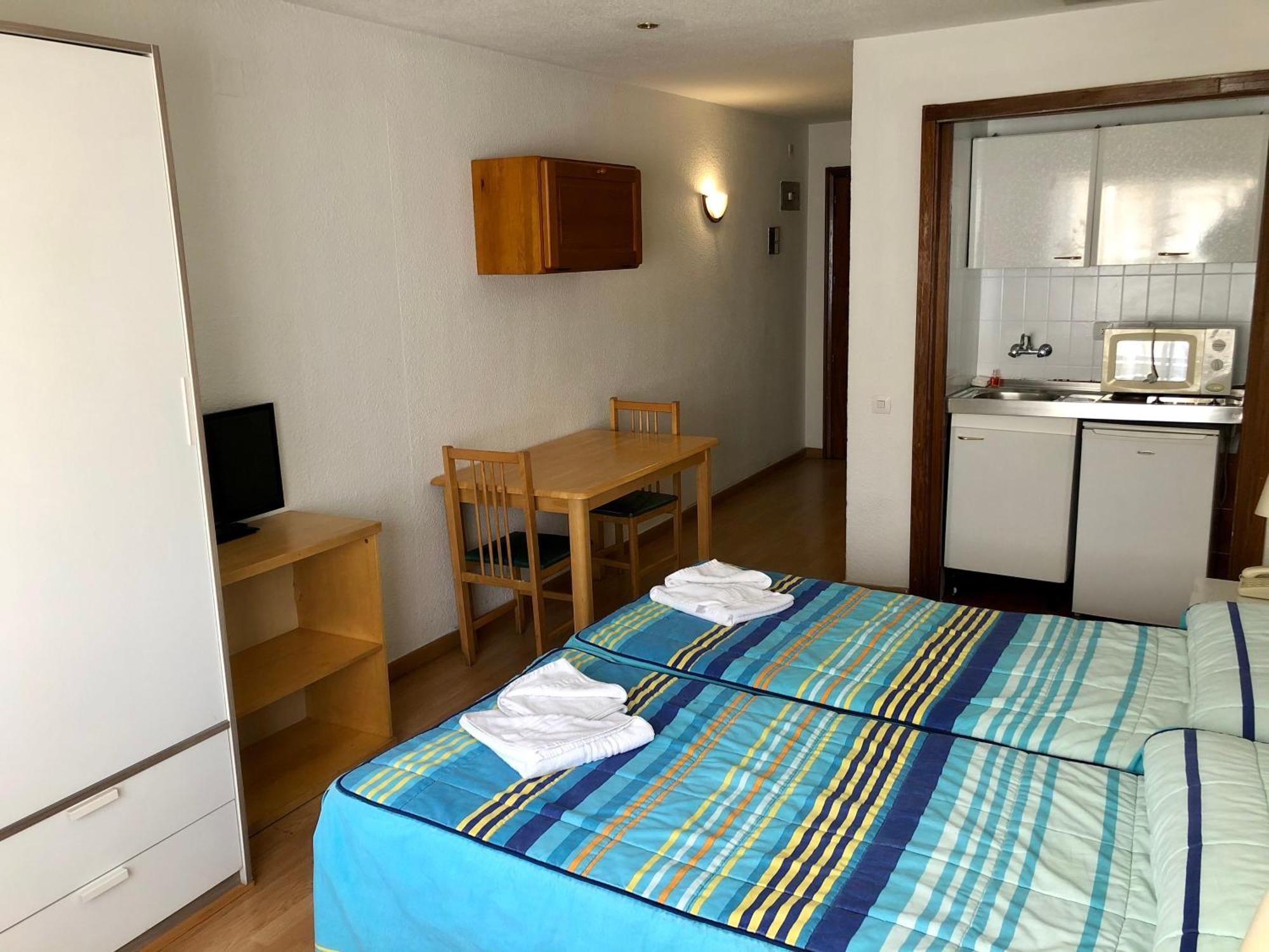 Apartamentos Goya 75 Madrid Esterno foto